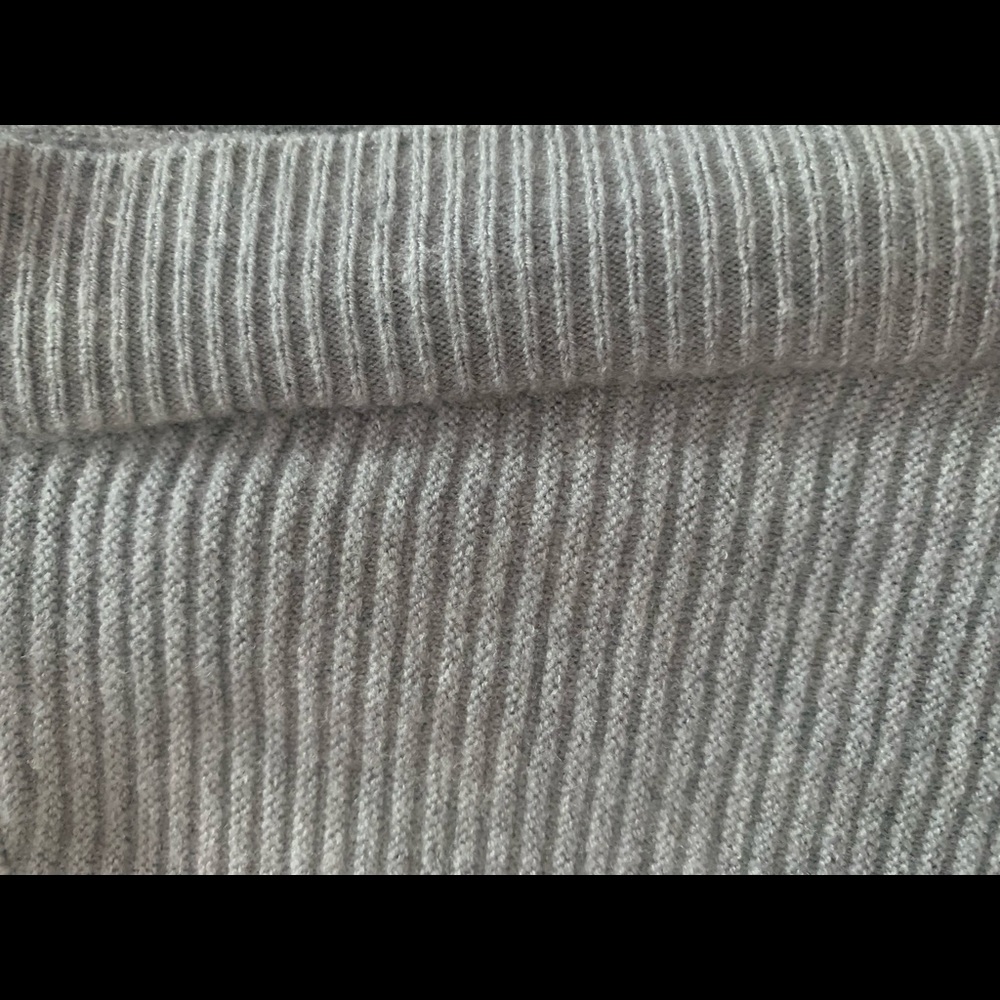 Cardigan - Picture 2 of 3